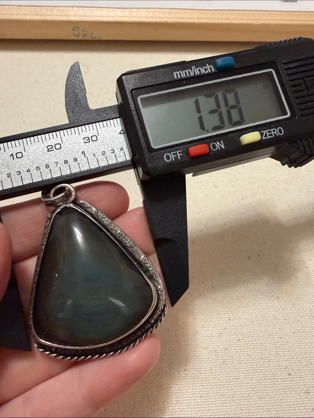 Sterling Silver 925 Dark Green Teardrop Pendant - Picture 7 of 8